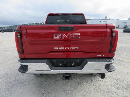 2025 GMC Sierra 3500 SLT