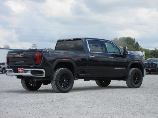 2025 GMC Sierra 2500 SLT