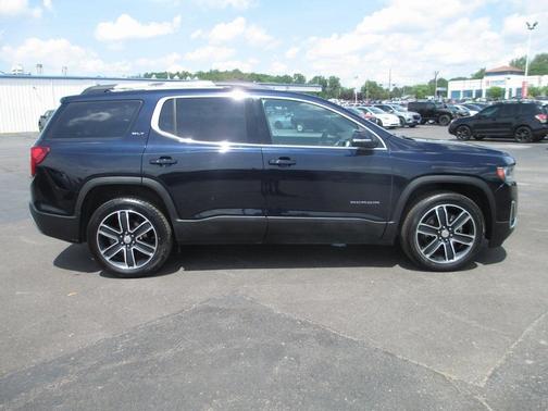 2021 GMC Acadia SLT