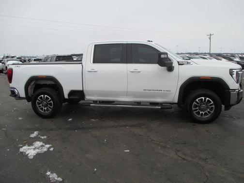 2025 GMC Sierra 2500 SLE