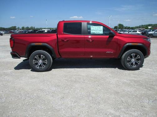 2025 GMC Canyon AT4