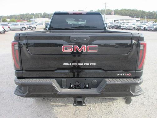 2025 GMC Sierra 3500 AT4