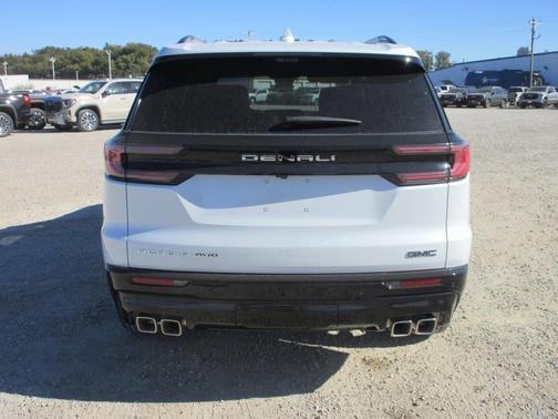 2026 GMC Acadia Denali