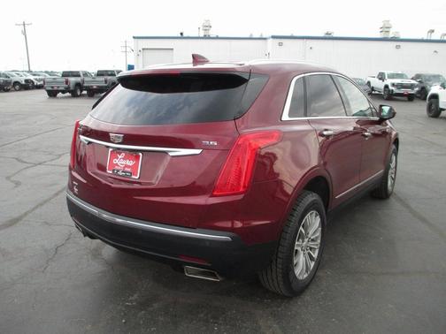 2017 Cadillac XT5 Luxury