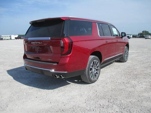 2025 GMC Yukon XL Denali