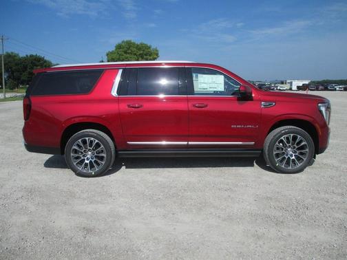 2025 GMC Yukon XL Denali