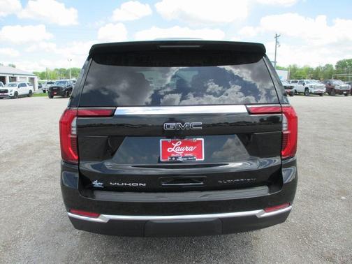 2025 GMC Yukon Elevation