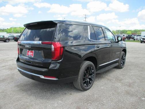 2025 GMC Yukon Elevation