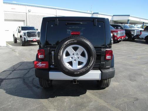 2012 Jeep Wrangler Unlimited Sahara