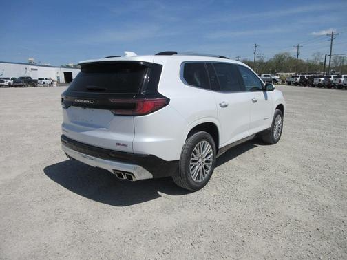2025 GMC Acadia Denali