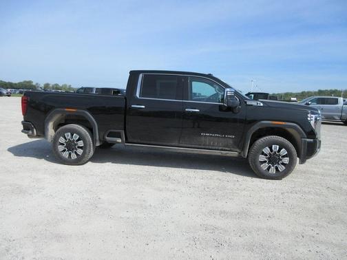 2025 GMC Sierra 2500 Denali