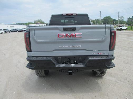 2025 GMC Sierra 2500 AT4X