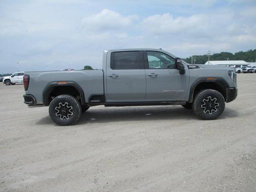 2025 GMC Sierra 2500 AT4X