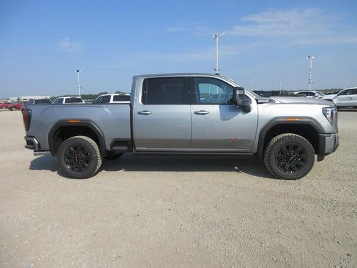 2025 GMC Sierra 3500 AT4