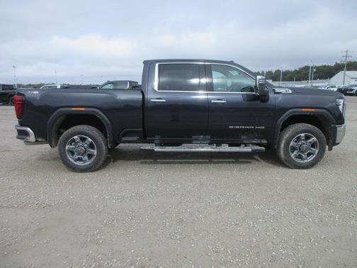 2026 GMC Sierra 2500 SLT