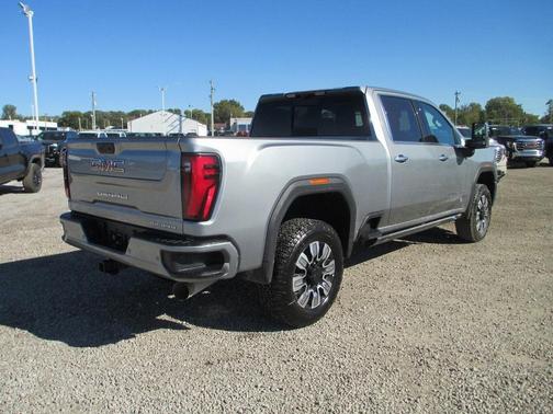2025 GMC Sierra 3500 Denali