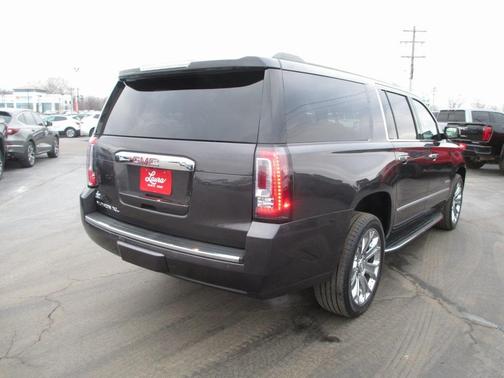 2017 GMC Yukon XL Denali