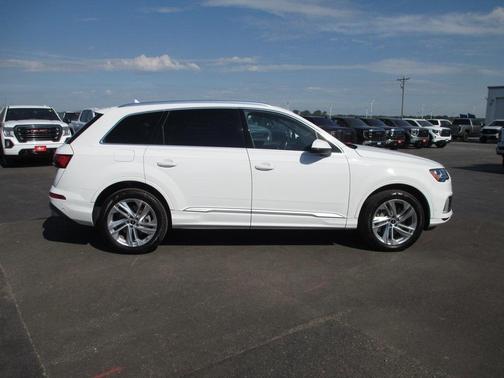 2021 Audi Q7 45 Premium Plus