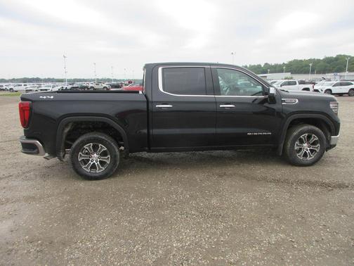 Onyx Black 2026 GMC Sierra 1500 SLT