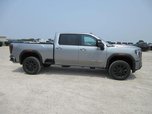 2025 GMC Sierra 2500 AT4