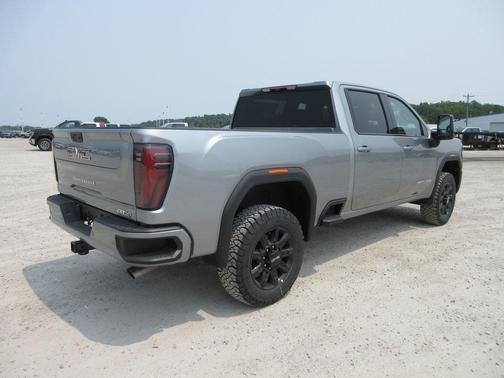 2025 GMC Sierra 2500 AT4
