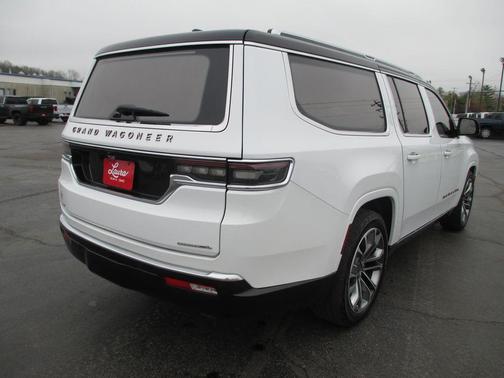 2023 Jeep Grand Wagoneer L Series III