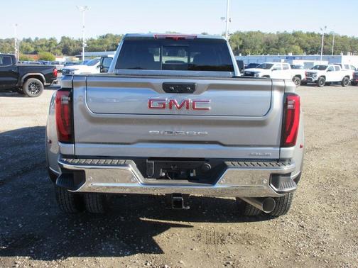 2026 GMC Sierra 3500 SLE
