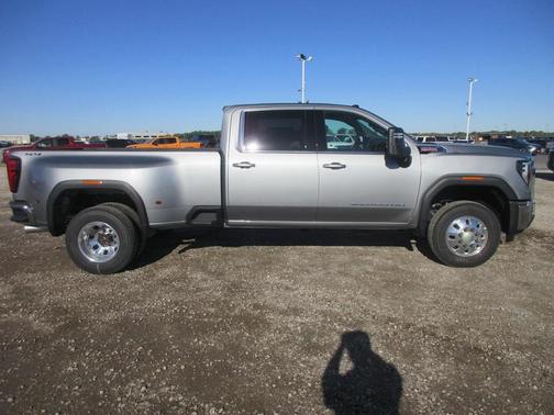 2026 GMC Sierra 3500 SLE
