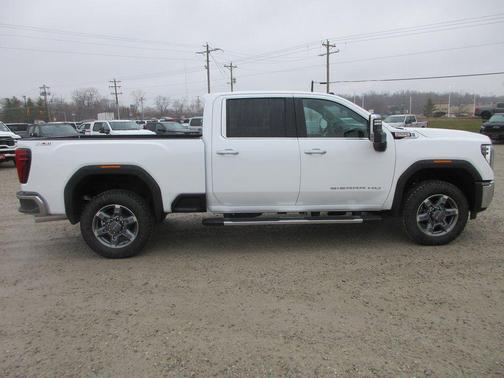 2026 GMC Sierra 2500 SLT