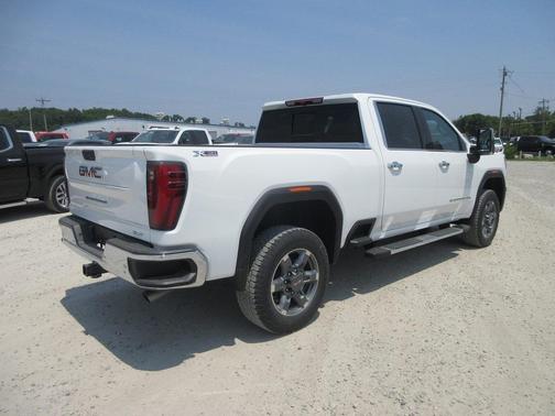 2025 GMC Sierra 2500 SLT