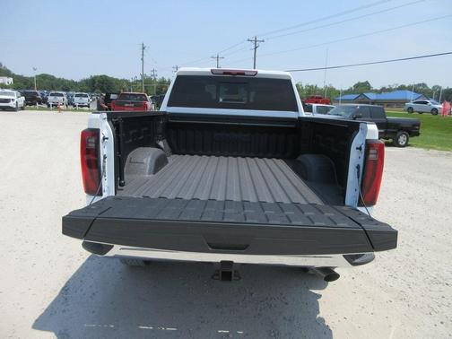 2025 GMC Sierra 2500 SLT