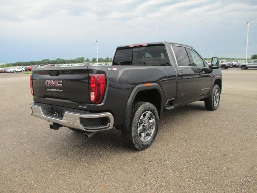 2025 GMC Sierra 2500 SLE