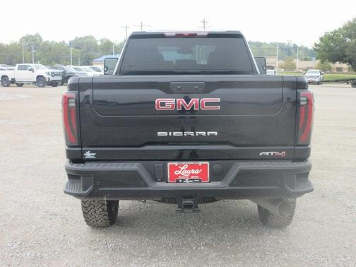 2025 GMC Sierra 3500 AT4