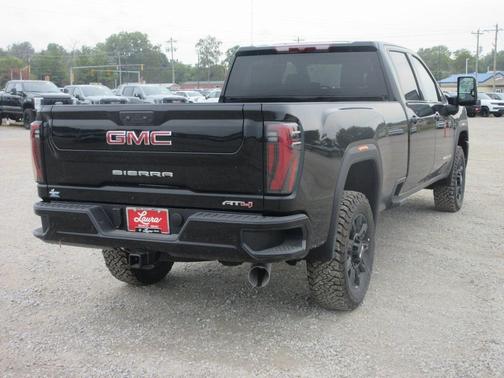 2025 GMC Sierra 3500 AT4