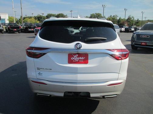 2020 Buick Enclave Essence