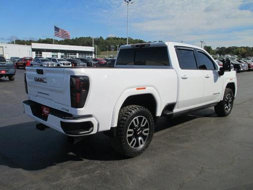 2022 GMC Sierra 2500 AT4