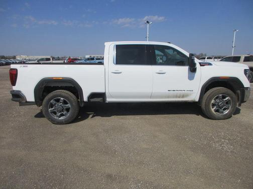 Summit White 2026 GMC Sierra 2500 SLE