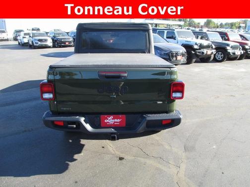 2022 Jeep Gladiator Sport