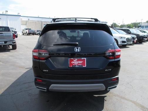 2025 Honda Pilot Elite