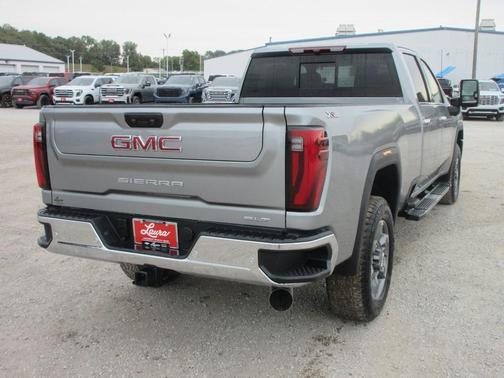 2025 GMC Sierra 3500 SLT