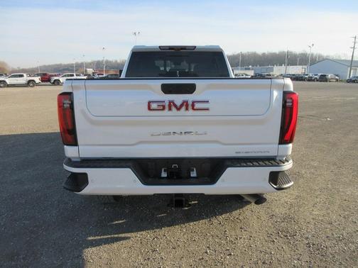 2025 GMC Sierra 2500 Denali