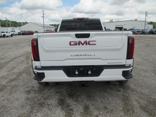 2025 GMC Sierra 3500 Denali