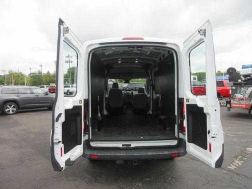 2017 Ford Transit-250 148 WB Medium Roof Cargo