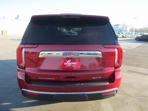 2023 GMC Yukon XL SLT