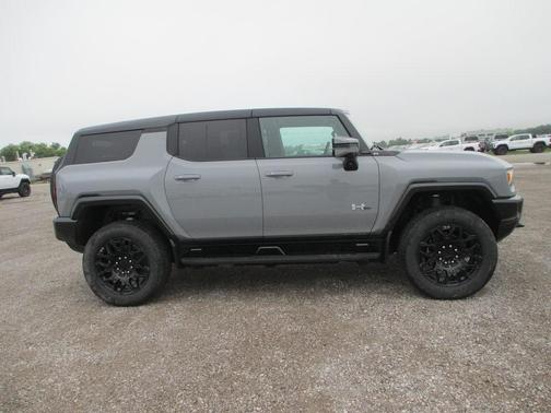 2025 GMC HUMMER EV SUV 2X