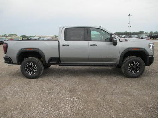 2025 GMC Sierra 2500 AT4X