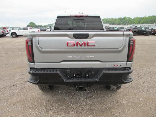 2025 GMC Sierra 2500 AT4X