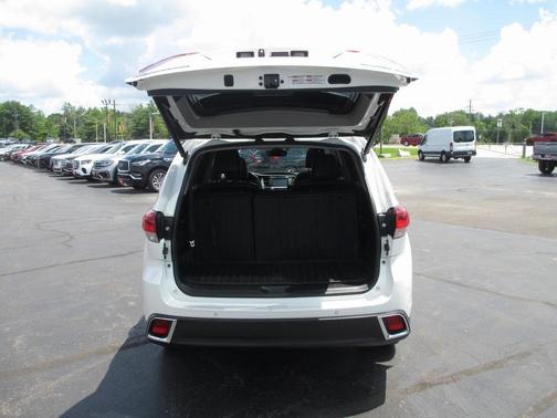 2019 Toyota Highlander Limited Platinum