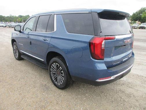 Metallic 2026 GMC Yukon Elevation