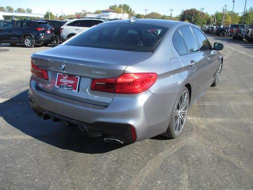 2019 BMW 540 i